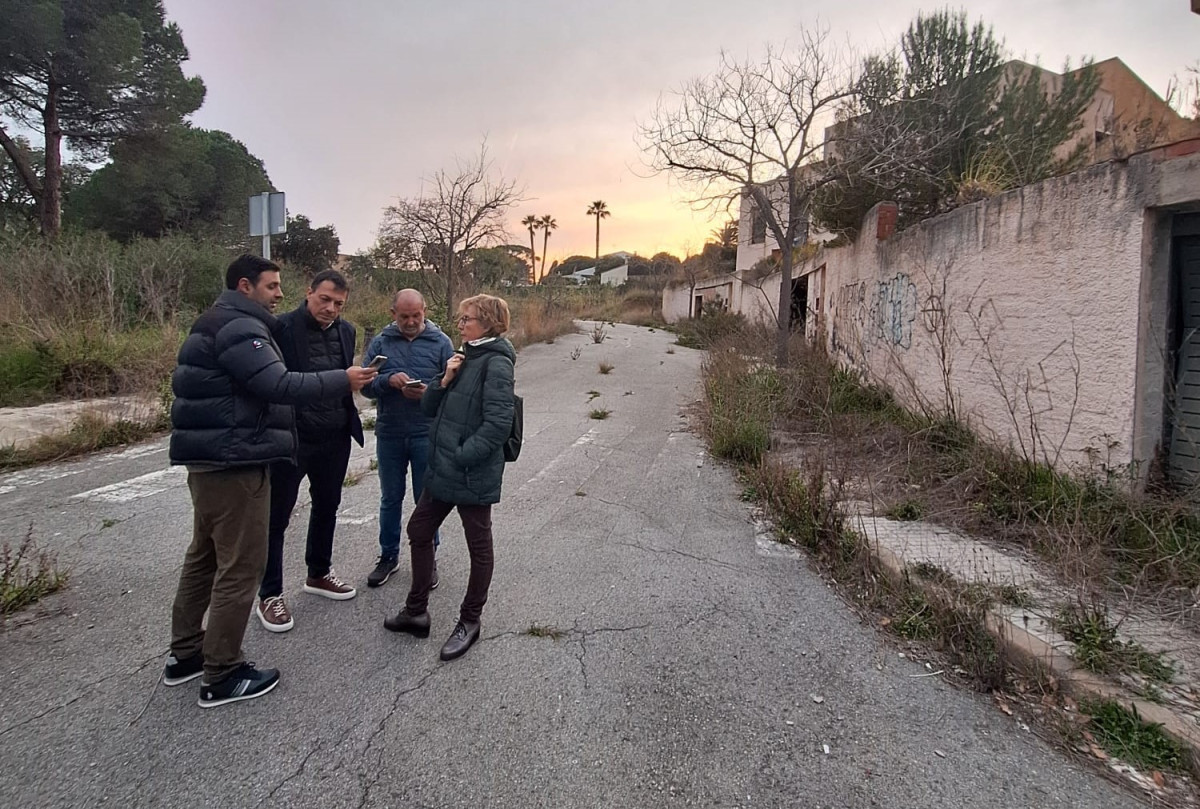 Carrión es reuneix amb els veïns del Vilar d’Aro que demanen acabar amb les ocupacions i més inversió de l’ajuntament