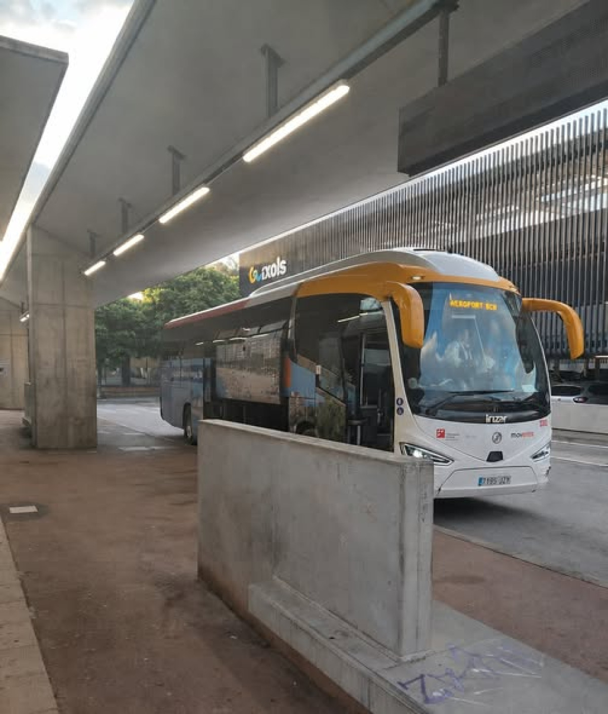 Els Comuns rebutgen la pròrroga automàtica de les línies d'autobús interurbà
